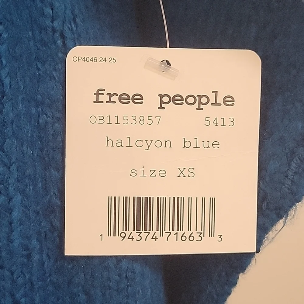 Free People-NWT- Brookside Tunic Sweater In Halcyon Blue-Size XS